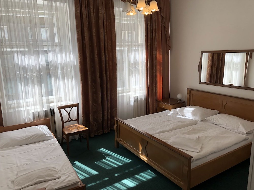 Pension Brezina Prague Room Type - Deluxe Triple Room