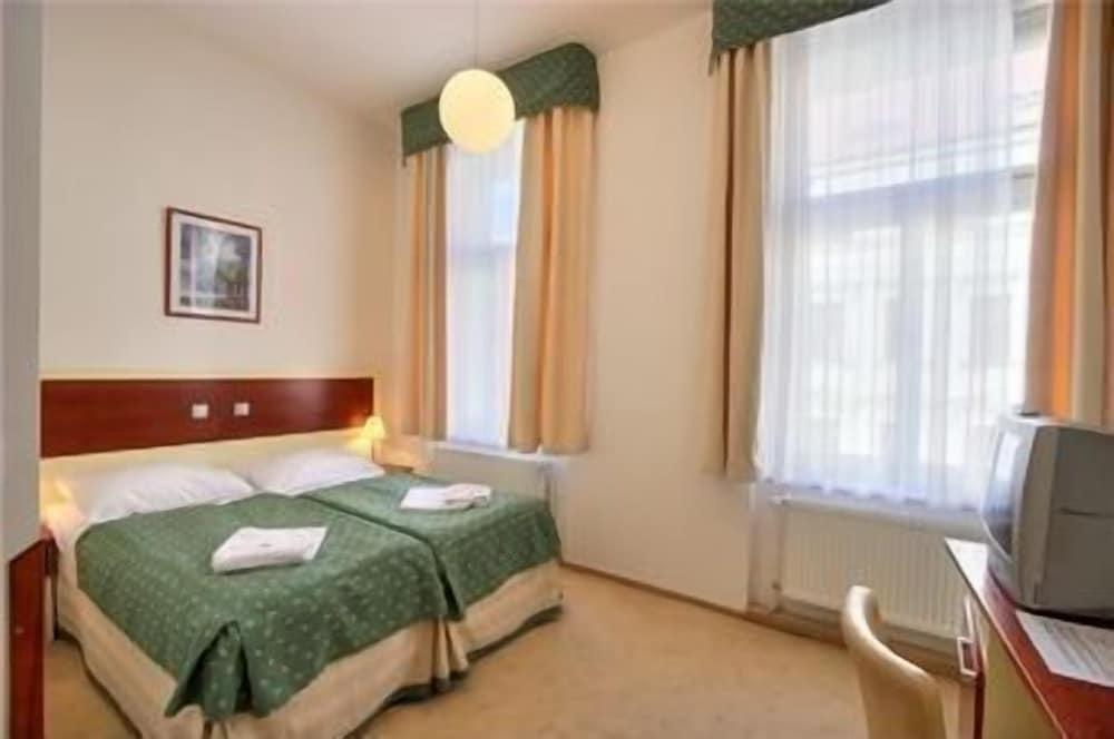 Hotel Atos Room Type - Comfort Double Room