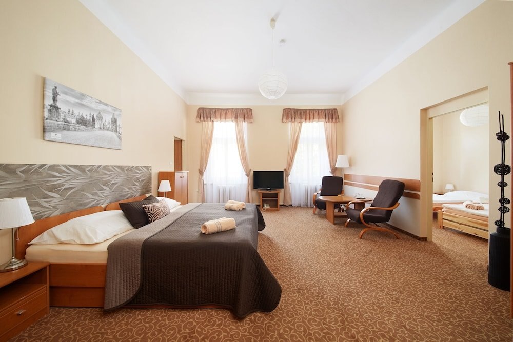 Hotel City Bell Room Type - Quadruple Room