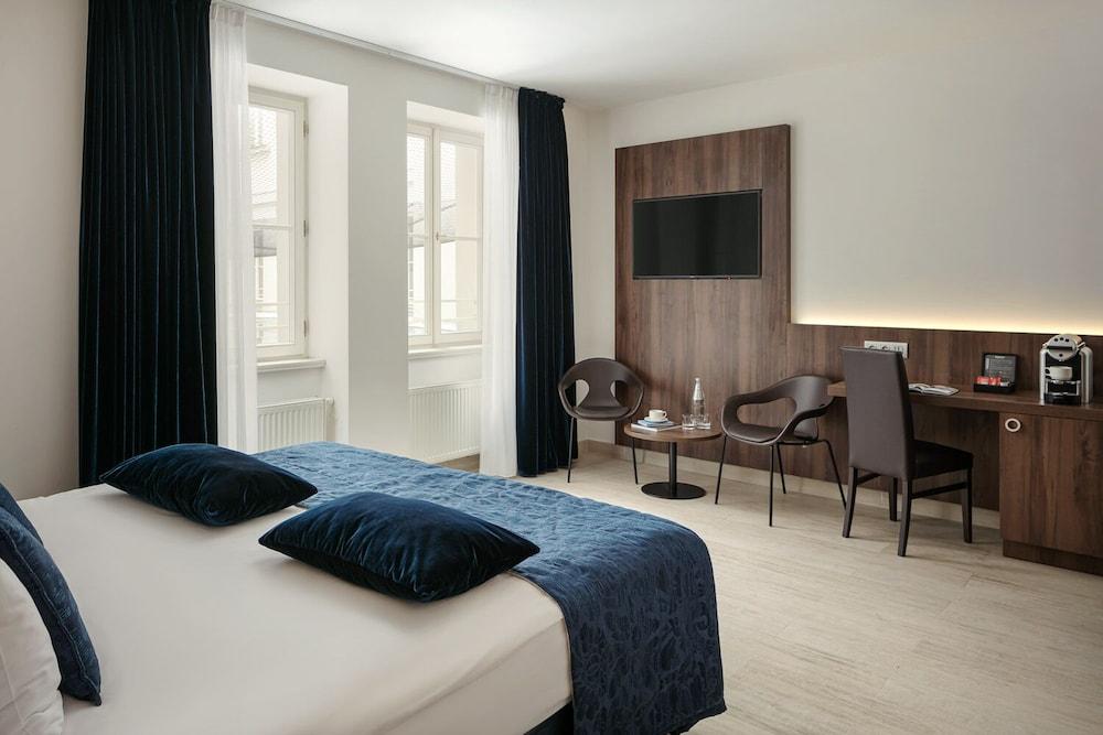 Michelangelo Grand Hotel Prague - Tap to explore photos