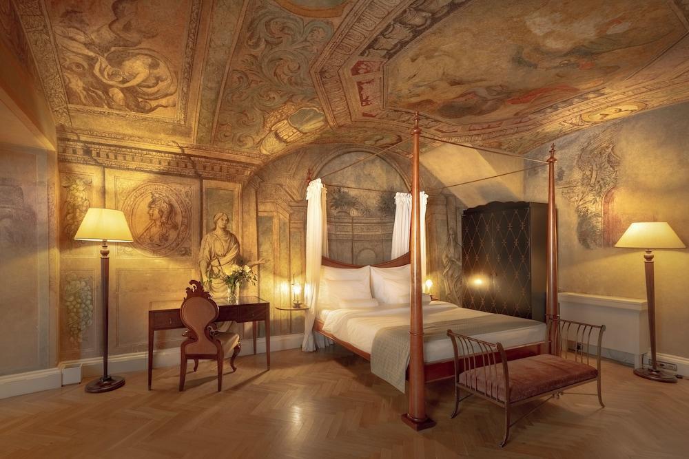The Mozart Prague Room Type - Signature Room, 1 King Bed