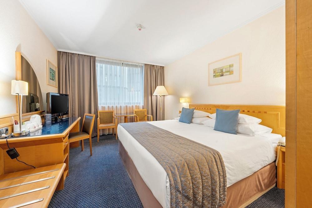 Panorama Hotel Prague Room Type - Classic Room, 1 King Bed