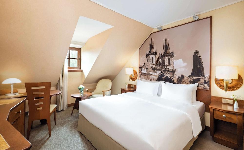 Lindner Hotel Prague Castle Room Type - Room, 1 King Bed