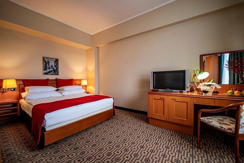 Grand Hotel International Room Type - Standard Double or Twin Room