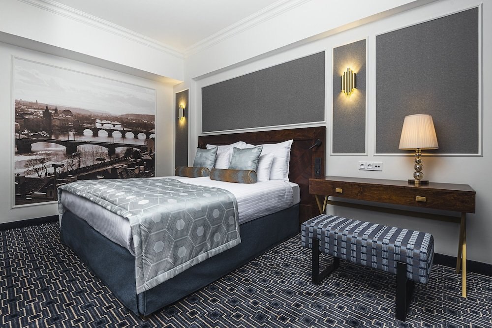 Grand Hotel International Room Type - Executive Double or Twin Room (with king size bed)