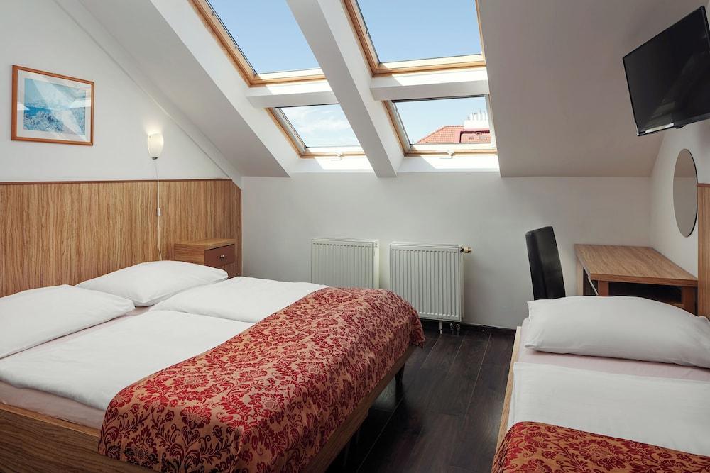 Hotel Superior Prague Room Type - Superior Triple Room