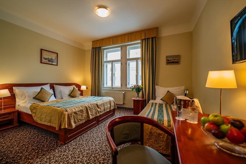 Hotel U Divadla Room Type - Triple Room