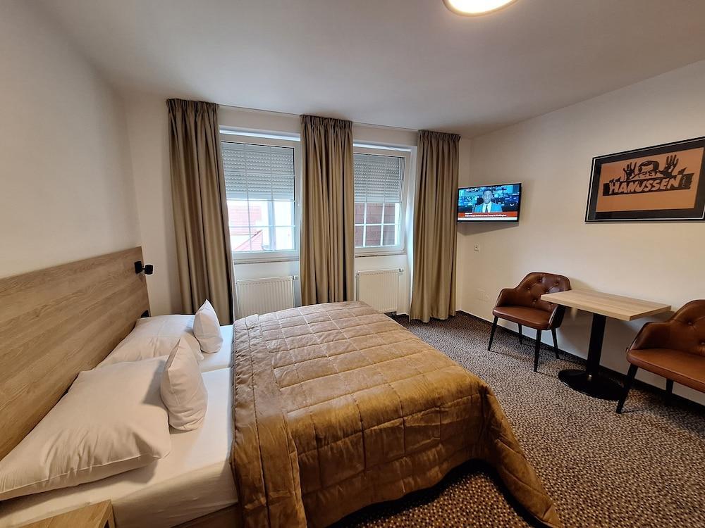 Hotel Avion Room Type - Standard Triple Room