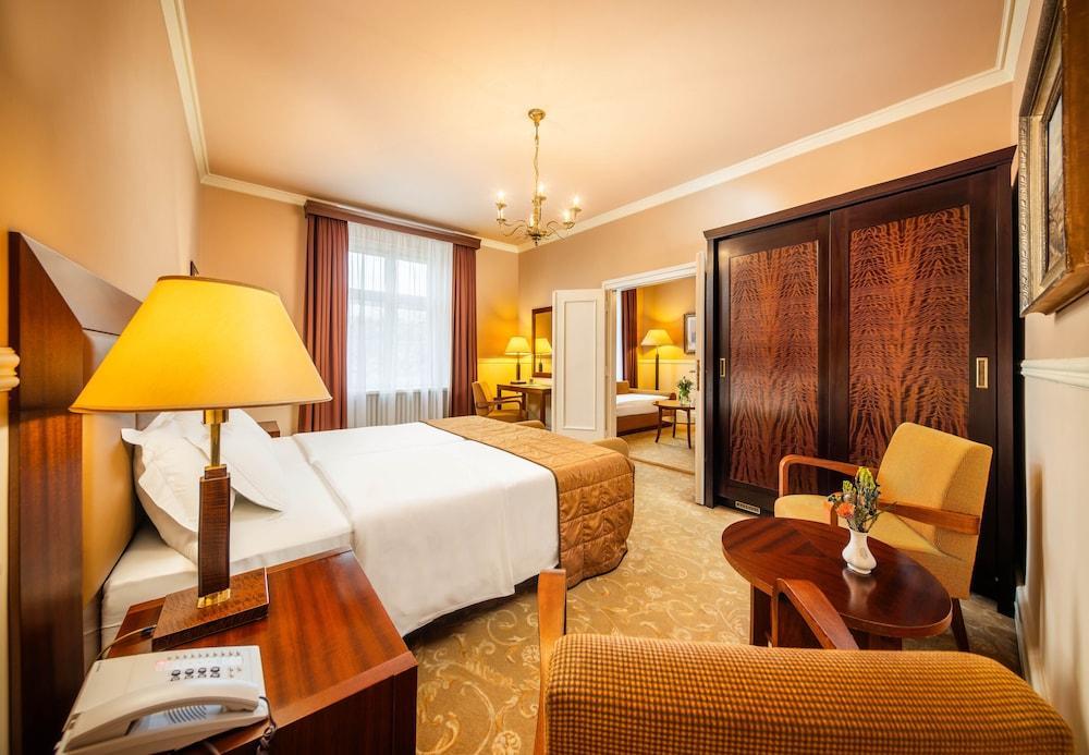 Esplanade Hotel Prague Room Type - Junior Suite
