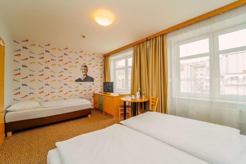COLORFACTORY SPA Hotel Room Type - Double Room with Extra Bed and Wellness Access COLORFACTORY SPA Hotel Room Type - Double Room with Extra Bed and Wellness Access