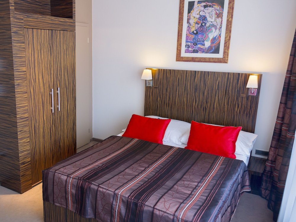 EA Hotel Crystal Palace Room Type - Double or Twin Room, Terrace