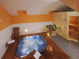 THE MANES Boutique Hotel Prague - Tap to explore photos