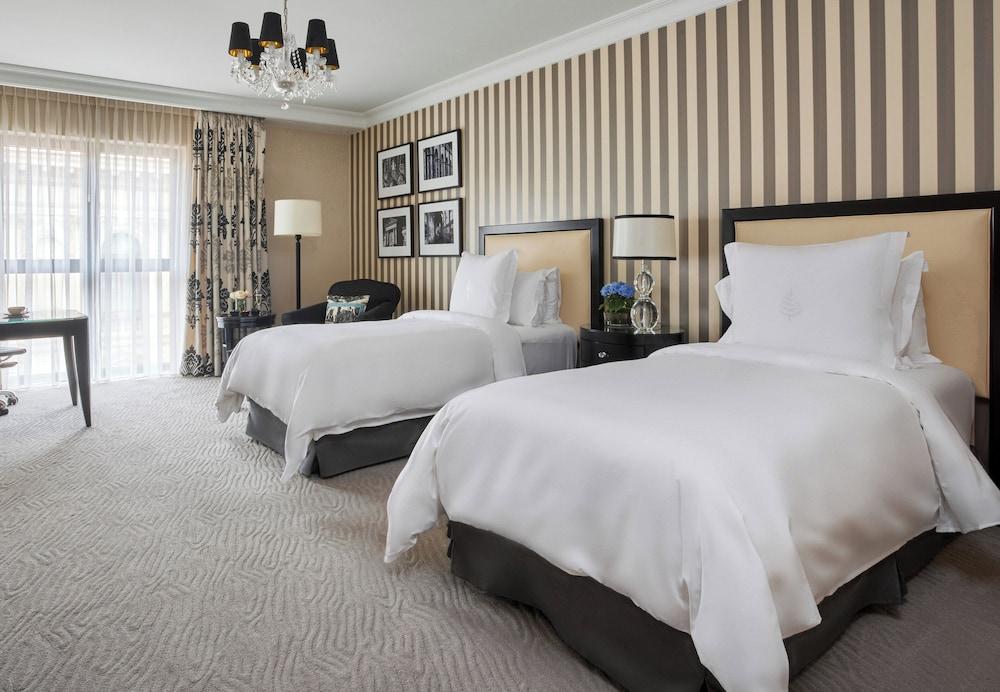 Four Seasons Hotel Prague Room Type - Deluxe Room, Non Smoking