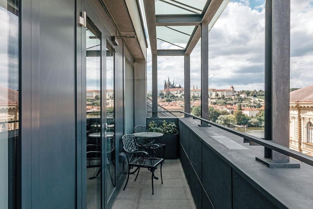 Four Seasons Hotel Prague Room Type - Suite, Non Smoking, Balcony (Duplex) Four Seasons Hotel Prague Room Type - Suite, Non Smoking, Balcony (Duplex)