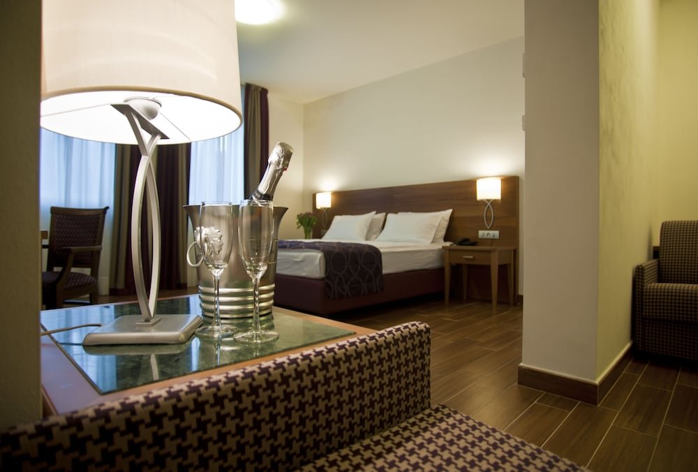 Hotel Galileo Prague - Tap to explore photos