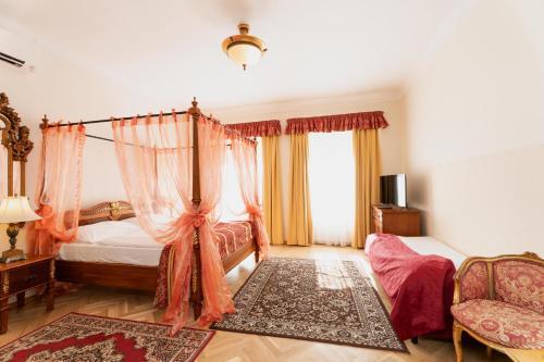 Boutique Hotel Green Lobster - Tap to explore photos