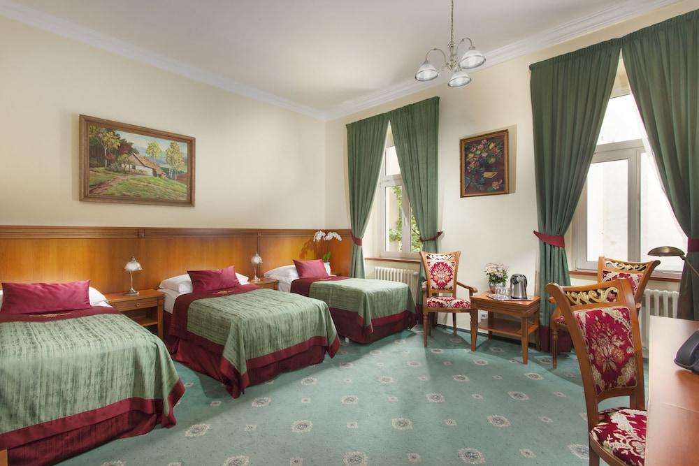 Green Garden Hotel Prague Room Type - Superior Triple Room