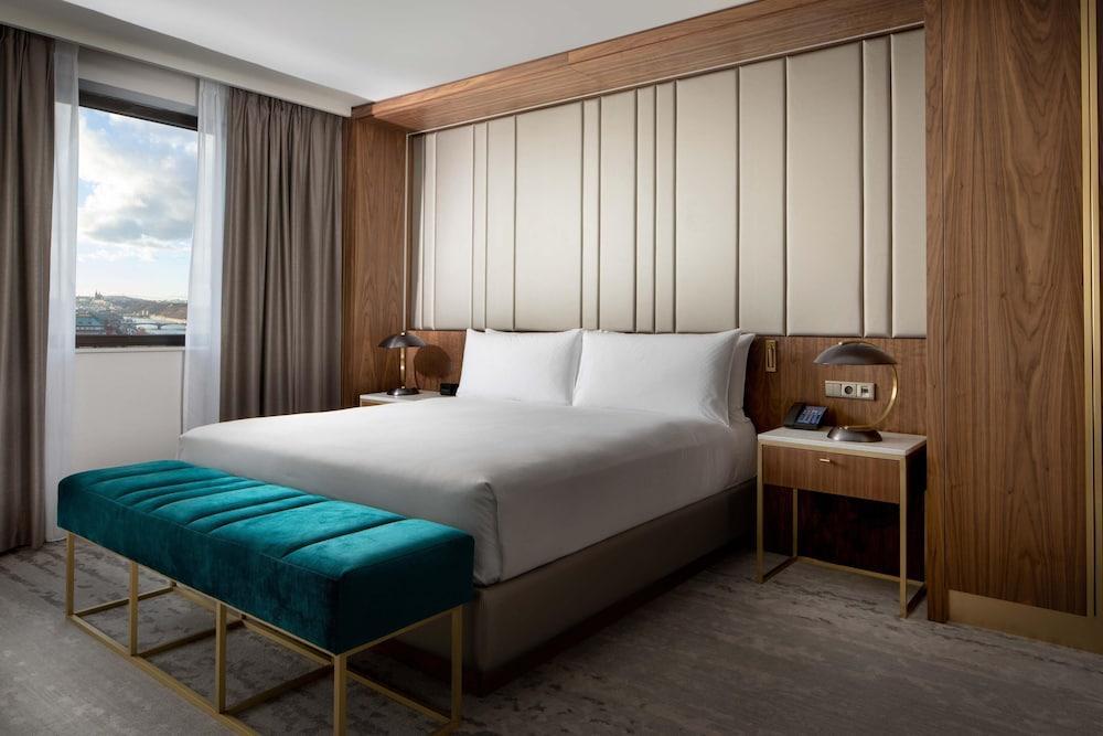 Hilton Prague Room Type - Suite, 1 King Bed (Apartment)