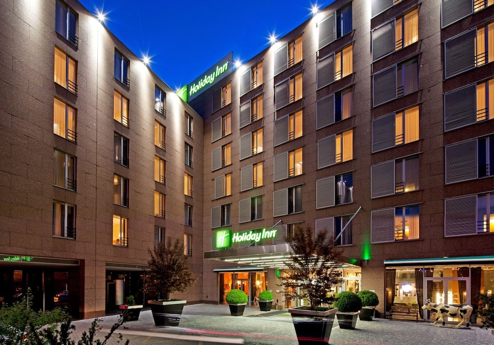 Holiday Inn Prague Congress Centre - Tap to explore photos