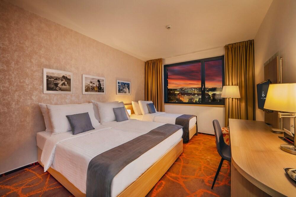 Iris Hotel Eden - Czech Leading Hotels Room Type - Triple Room