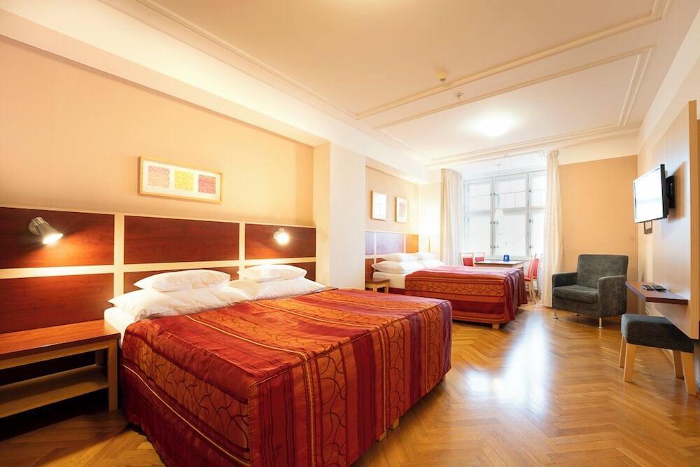 EA Hotel Juliš Room Type - Standard Quadruple Room, Garden View