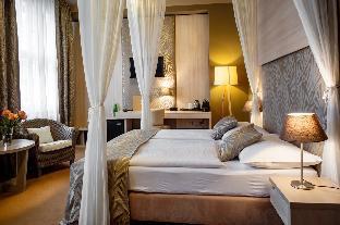 Pytloun Kampa Garden Hotel Prague - Tap to explore photos