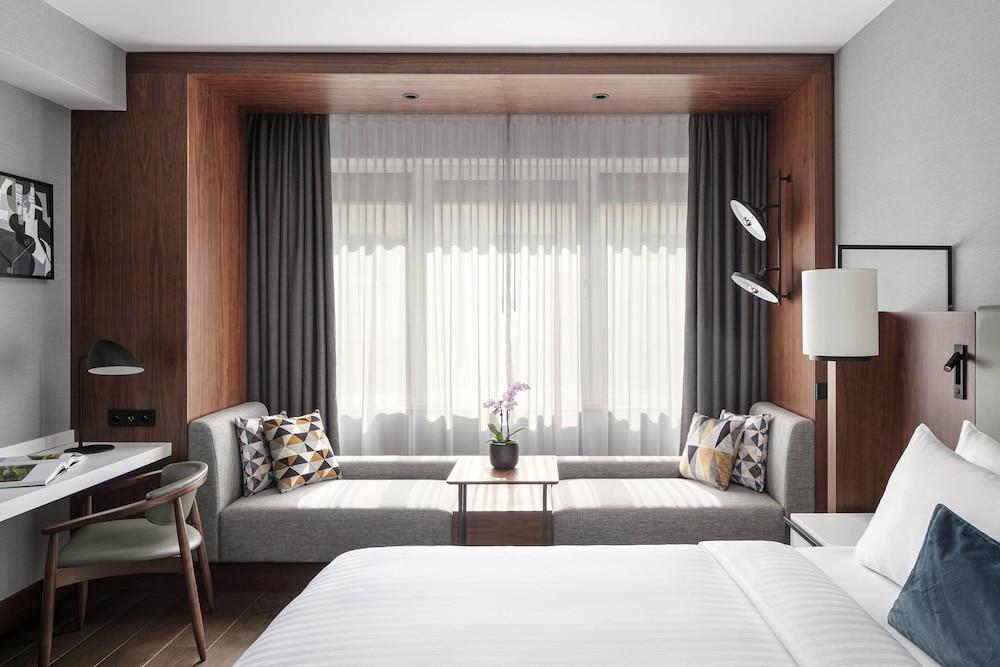 Prague Marriott Hotel Room Type - Superior Room, 1 King Bed