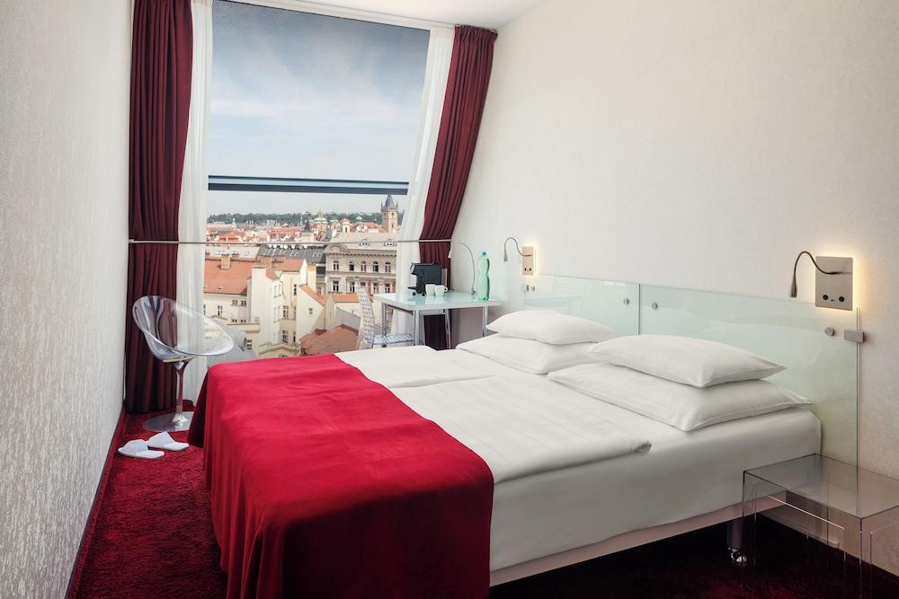 Metropol Design Hotel Old Town Room Type - Superior Double or Twin Room (Old Town View)