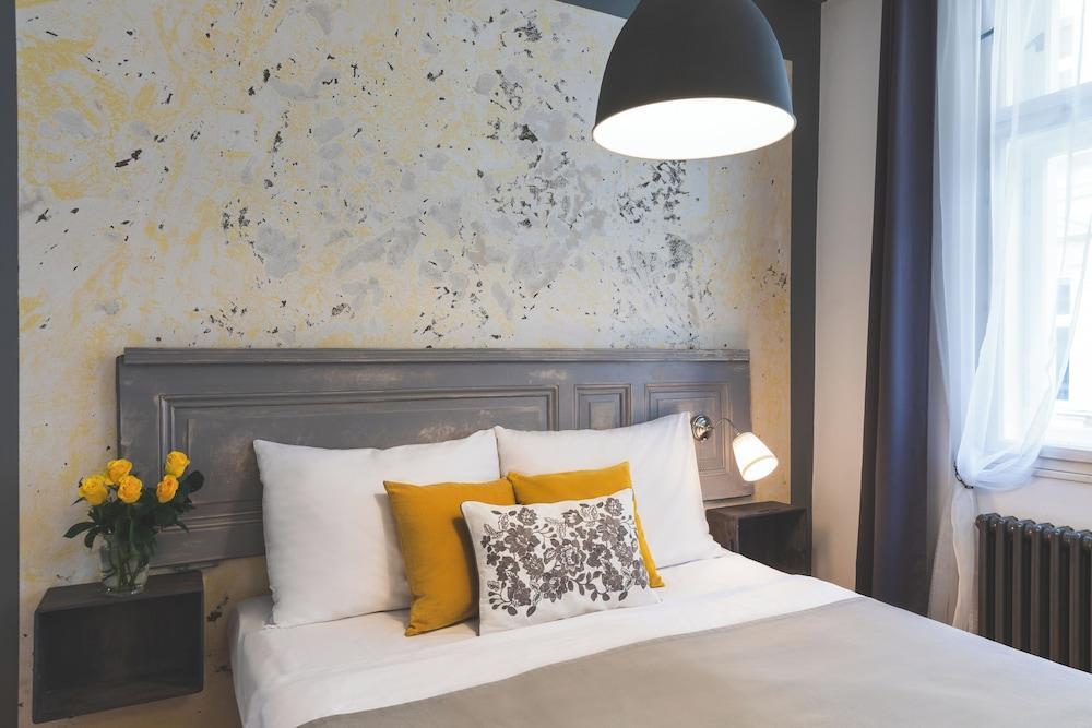 Miss Sophie's New Town