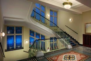 Art Deco Imperial Hotel - Tap to explore photos