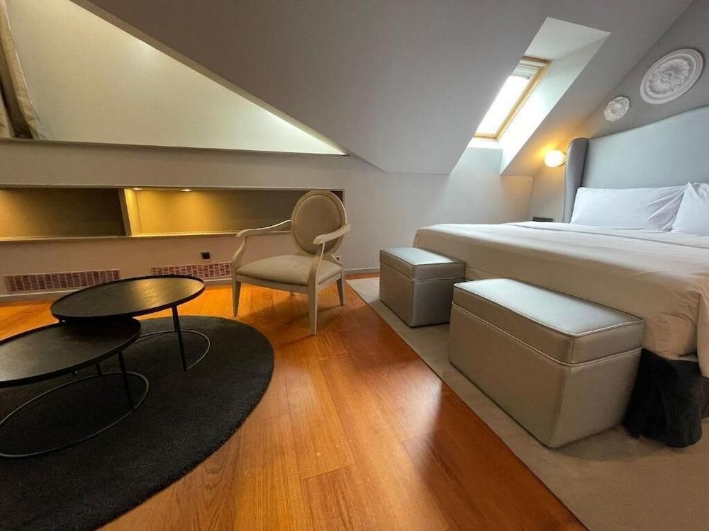 987 Design Prague Hotel Room Type - Junior Suite