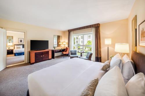 Mandarin Oriental, Prague - Tap to explore photos