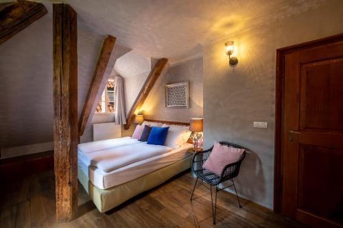 Miss Sophie's Charles Bridge Room Type - Two-Bedroom Apartment Miss Sophie's Charles Bridge Room Type - Two-Bedroom Apartment