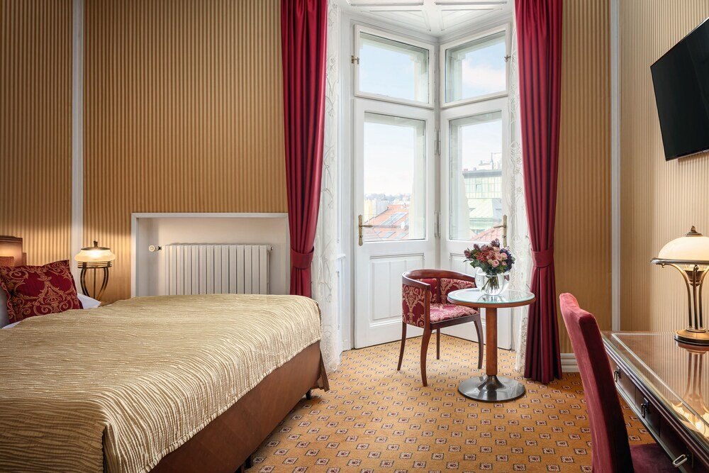 Hotel Paris Prague Room Type - Deluxe Room