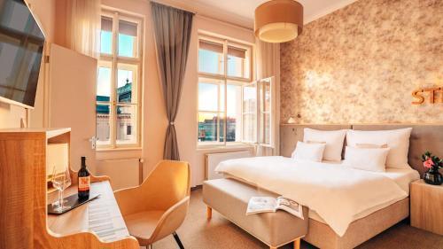 Hotel Klarov - Tap to explore photos