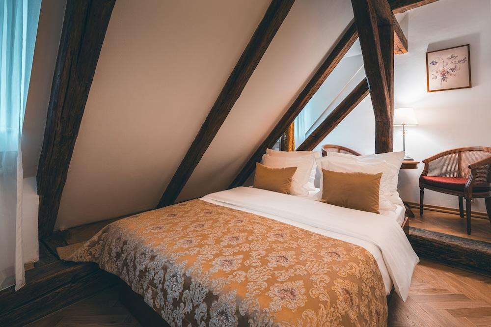 Appia Hotel Residences - Tap to explore photos