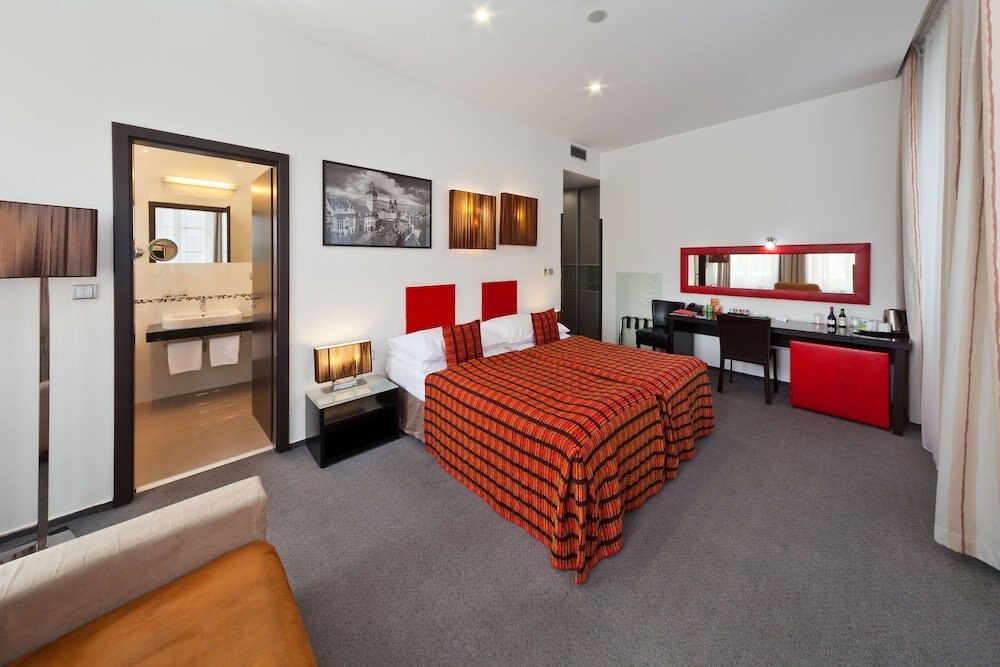 Hotel Prague Inn Room Type - Executive Studio Suite, 1 Bedroom, City View, Executive Level