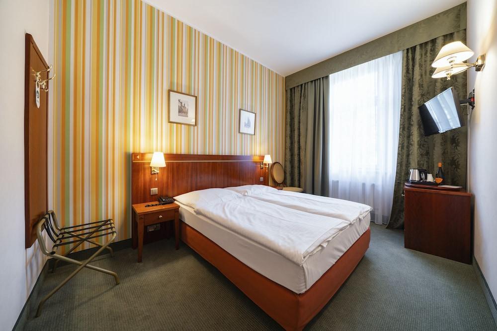 Hotel Raffaello Prague Room Type - Double Room