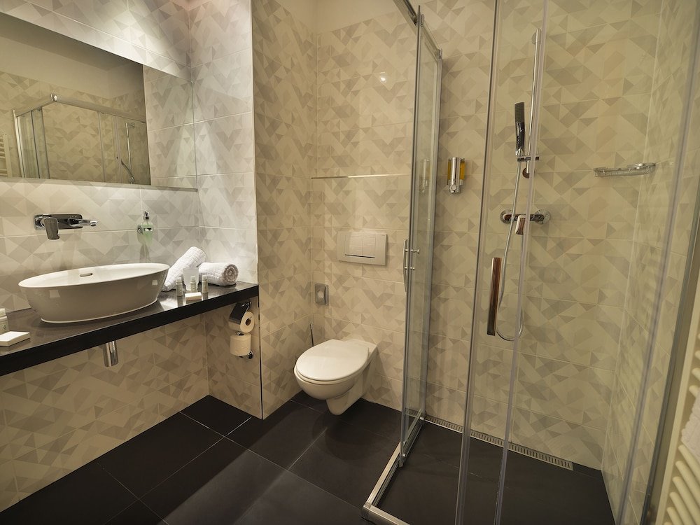 Ramada Airport Hotel Prague - Tap to explore photos