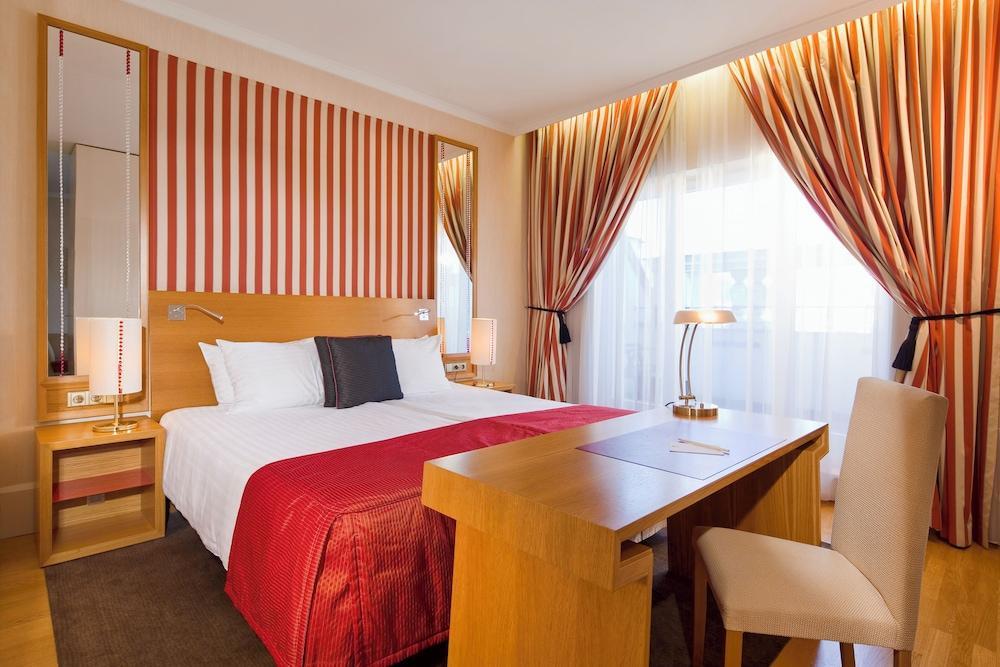 Mamaison Hotel Riverside Prague Room Type - Junior Suite