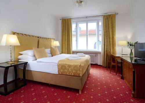 Hotel Leon D´Oro Room Type - Superior Double Room Hotel Leon D´Oro Room Type - Superior Double Room