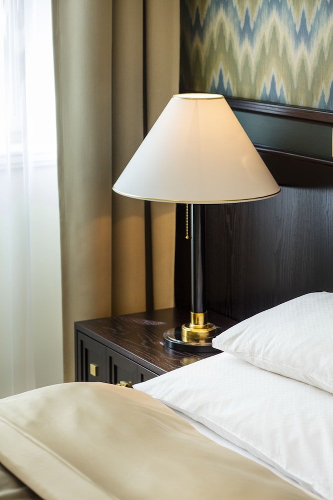 Hotel Savoy Room Type - Deluxe Double Room