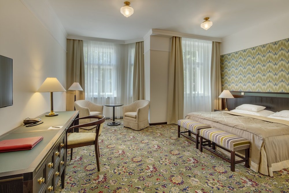 Hotel Savoy Room Type - Superior Room