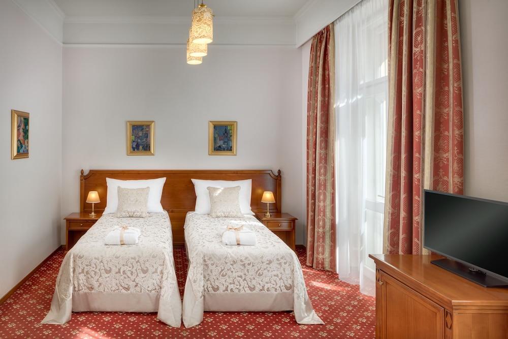 Boutique Hotel Seven Days Prague Room Type - Superior Double or Twin Room
