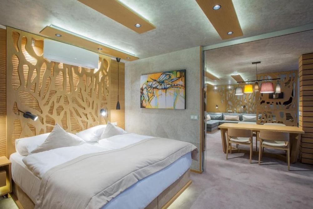 Wellness Hotel Step Room Type - Panoramic Apartment (Unlimited Water and sauna world Acc.) Wellness Hotel Step Room Type - Panoramic Apartment (Unlimited Water and sauna world Acc.)