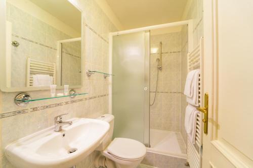 Hotel St George - Czech Leading Hotels Room Type - Standard Double or Twin Room Hotel St George - Czech Leading Hotels Room Type - Standard Double or Twin Room