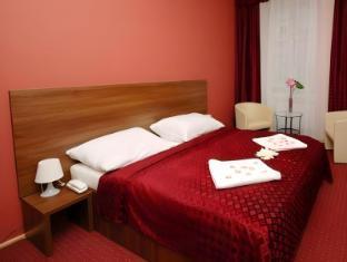 Colloseum Hotel