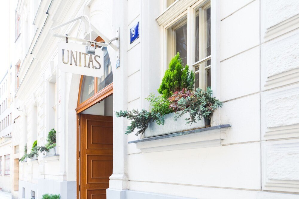 Unitas Hotel - Tap to explore photos