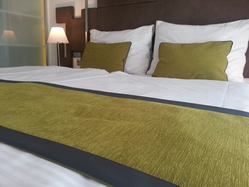 Pure White Room Type - Superior Double or Twin Room