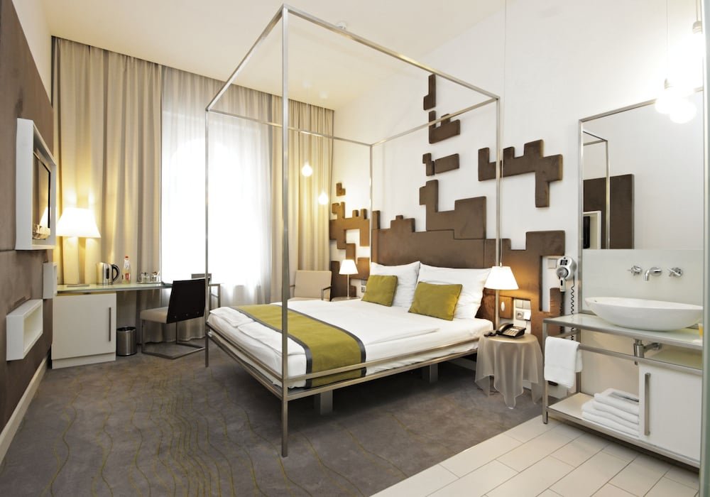 Pure White Room Type - Executive Double or Twin Room